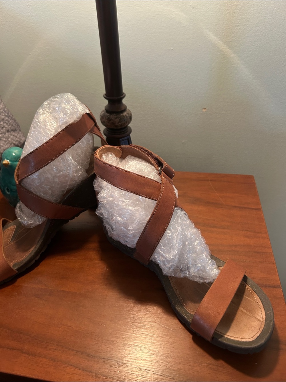 Teva Tan Leather Cross-Strap Sandals - Picture 2 of 8